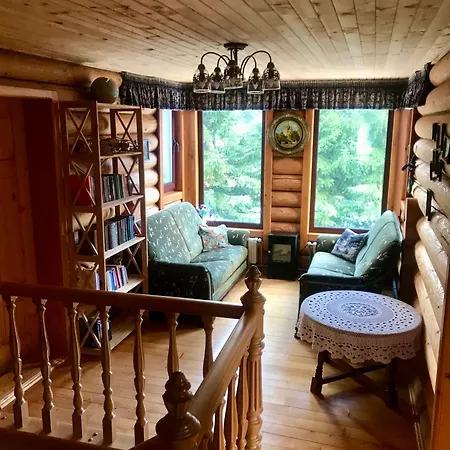 Lodge Polyanitsa окремий з каміном Bukovel