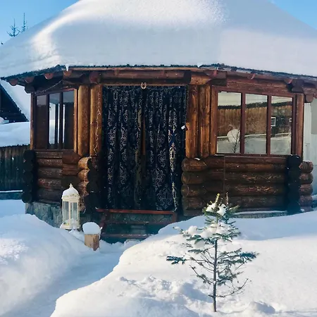 Polyanitsa окремий з каміном Lodge