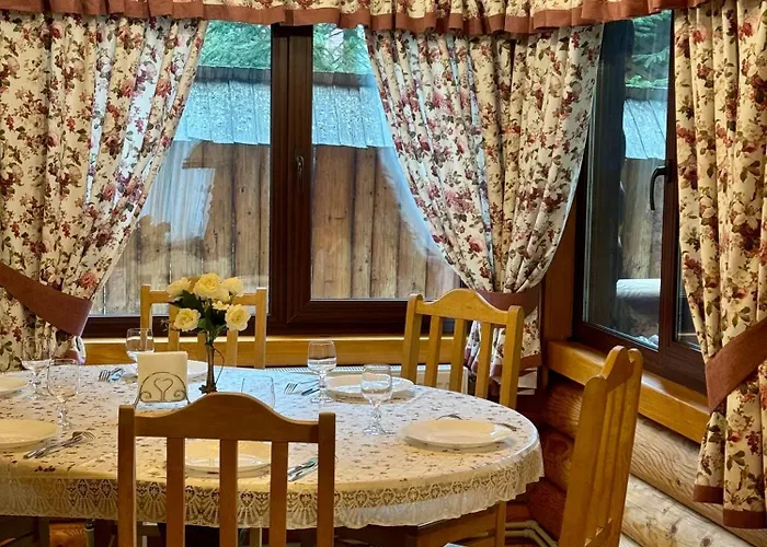 Polyanitsa окремий з каміном Orman Evi
