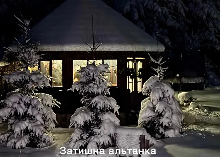 Polyanitsa окремий з каміном